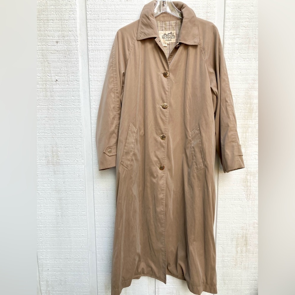 Hermès Trench Coat 1980s Rare buttons down sides Classic Luxury Long Lined